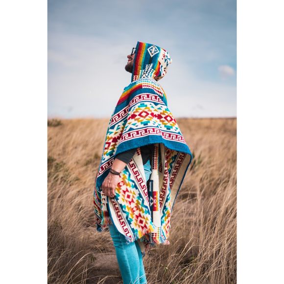 | Alpaca Ponchos For Men And Women | Handmade With The Best Baby Alpaca Wool🐶 - Picture 7 of 7